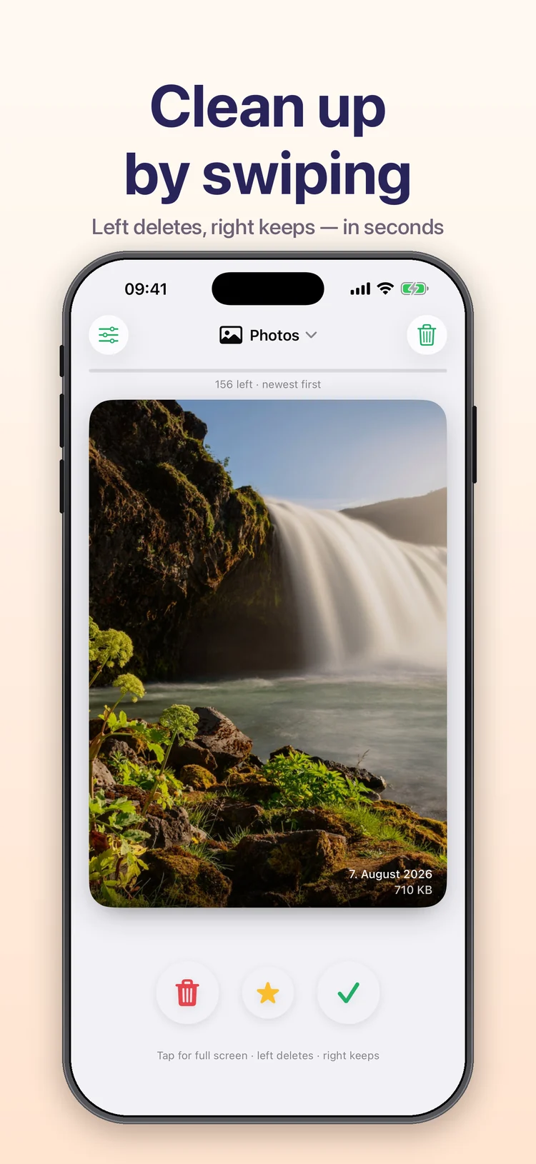 Wischy on iPhone: a photo fills the card, with the buttons for sorting out and keeping below it